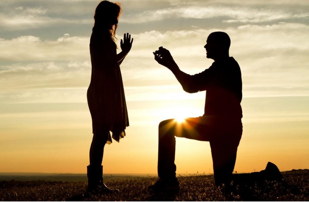 Hint Received – What to do When She’s Ready to Get Engaged